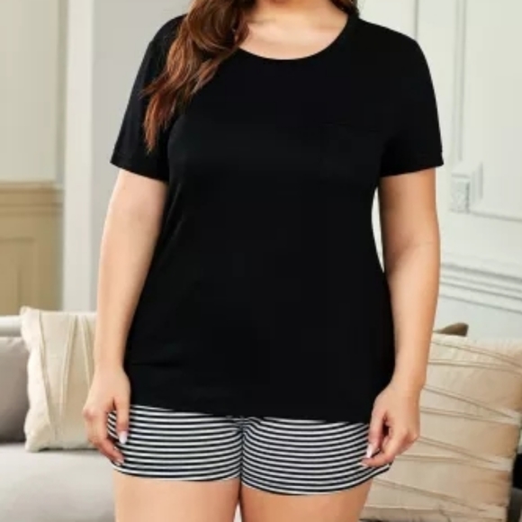 Queen Cozy lounge Set - Picture 5 of 5